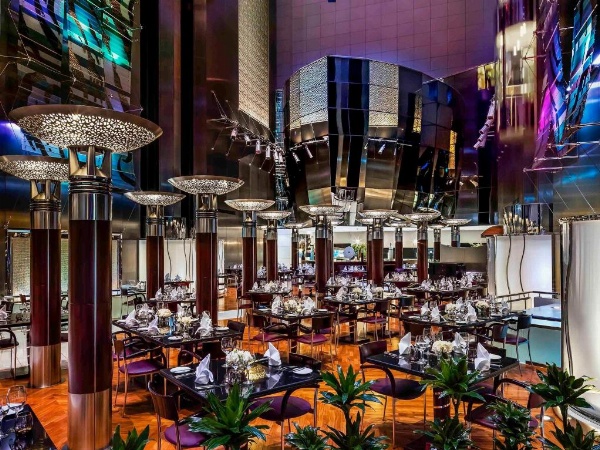 Fairmont Dubai image 18