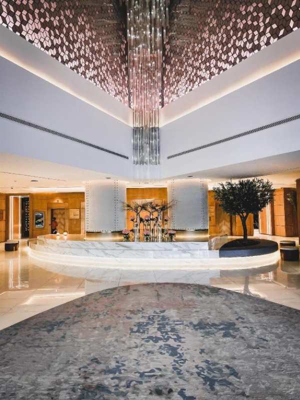 Fairmont Dubai image 6